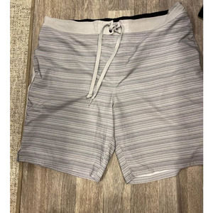 Men’s OP board shorts, size 2xl 44-46
